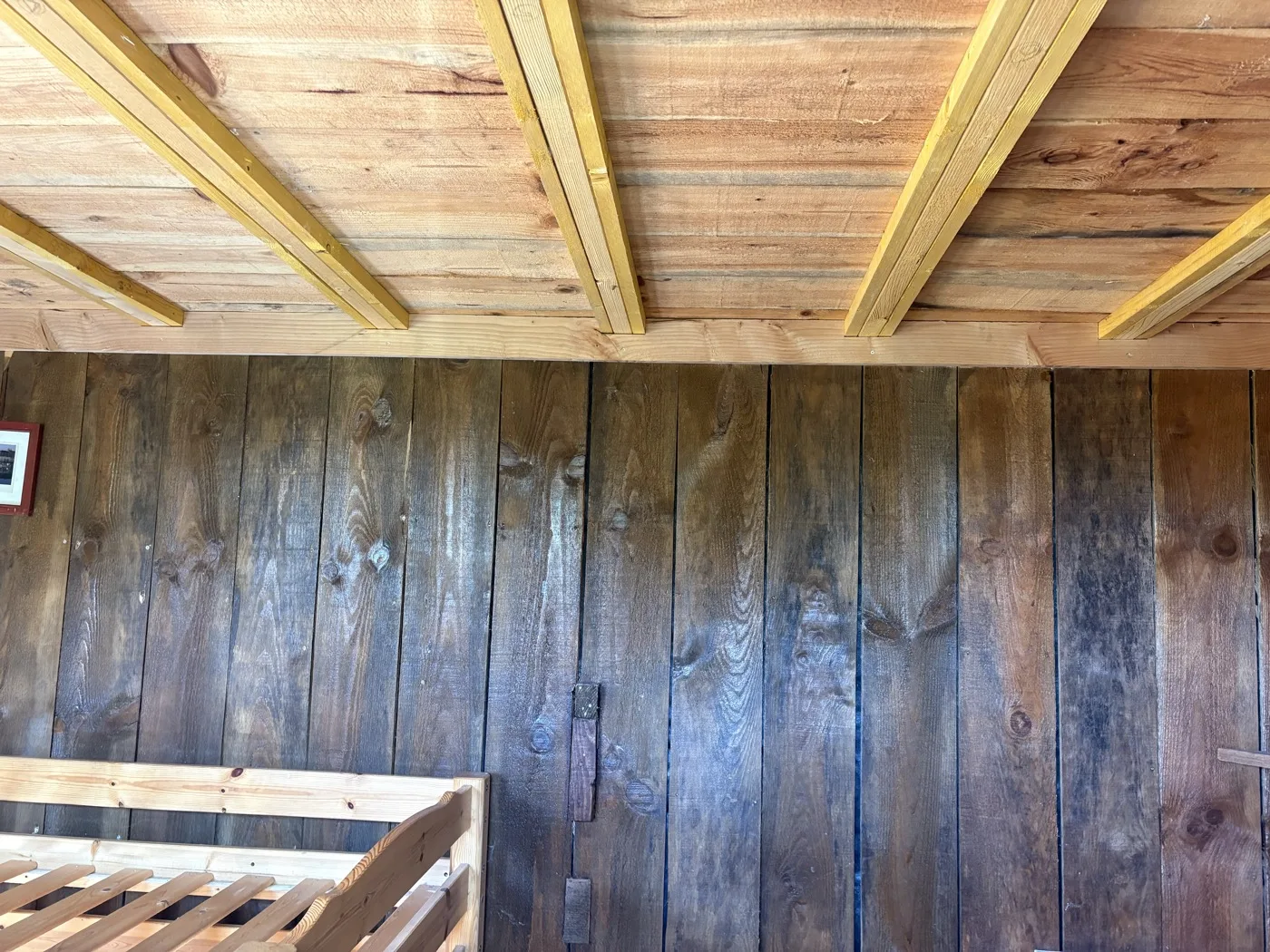 Détail coupes soignées caches moineaux douglas