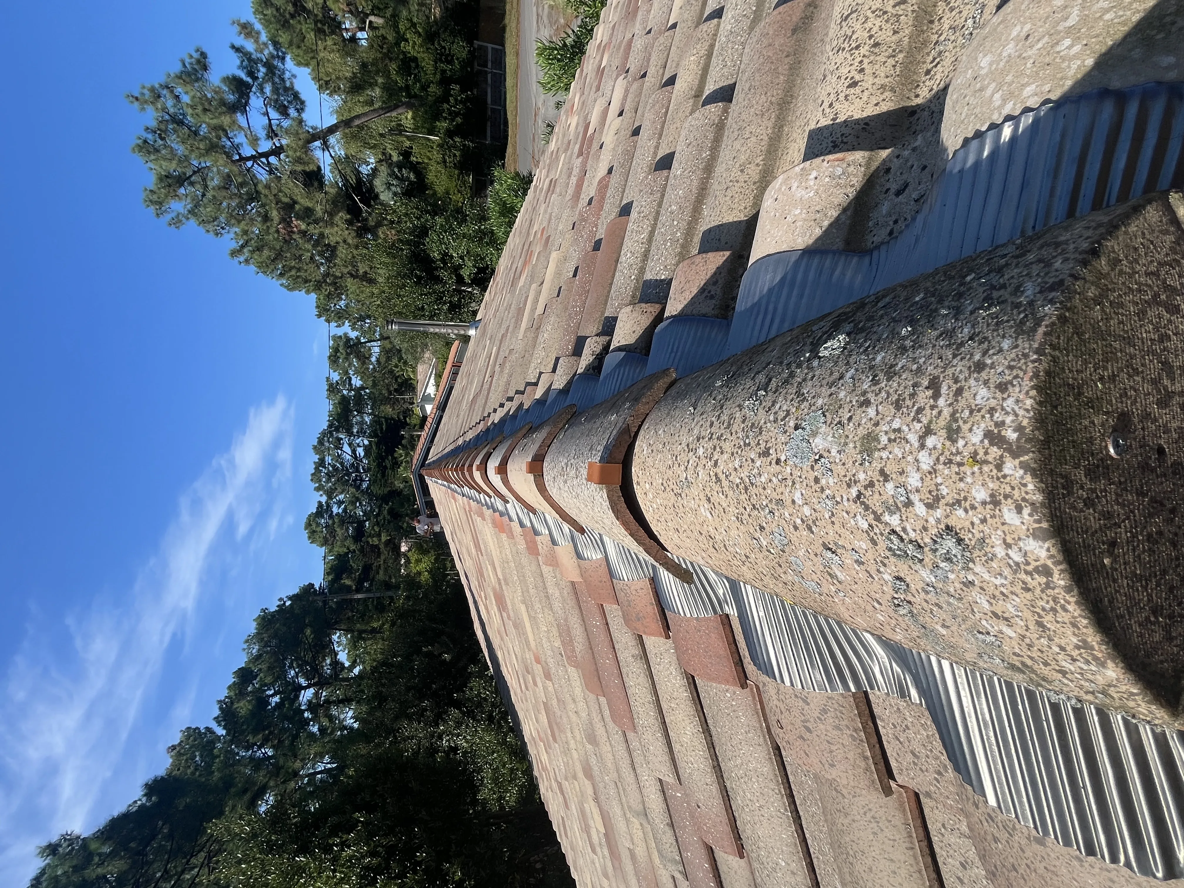Entretien couverture tuiles méridionales — Cap Ferret